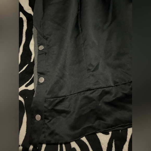 Women’s Air Jordan classic capsule black and grey dress comfort size medium - Picture 6 of 6